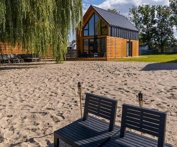 Casas De La Playa Kunice (Lower Silesia)